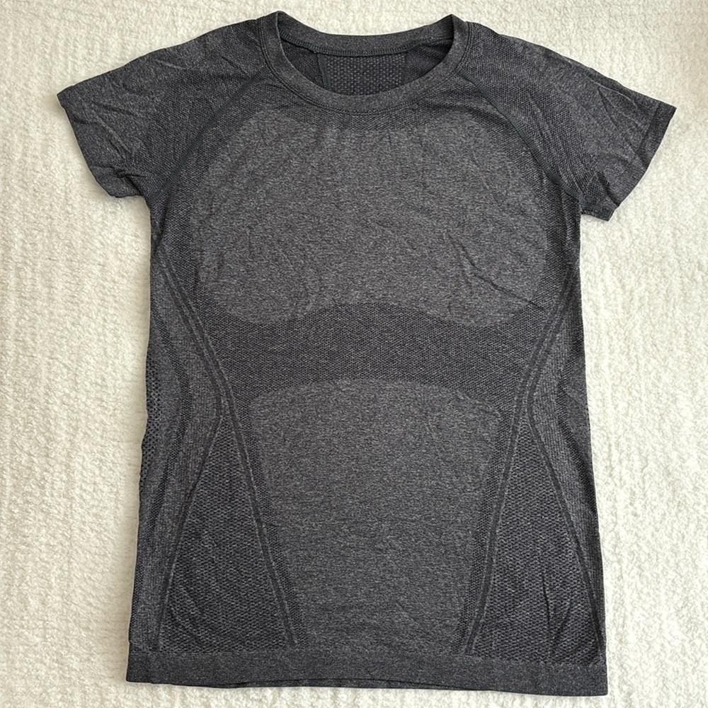 Athleta Short Sleve Athletic Top